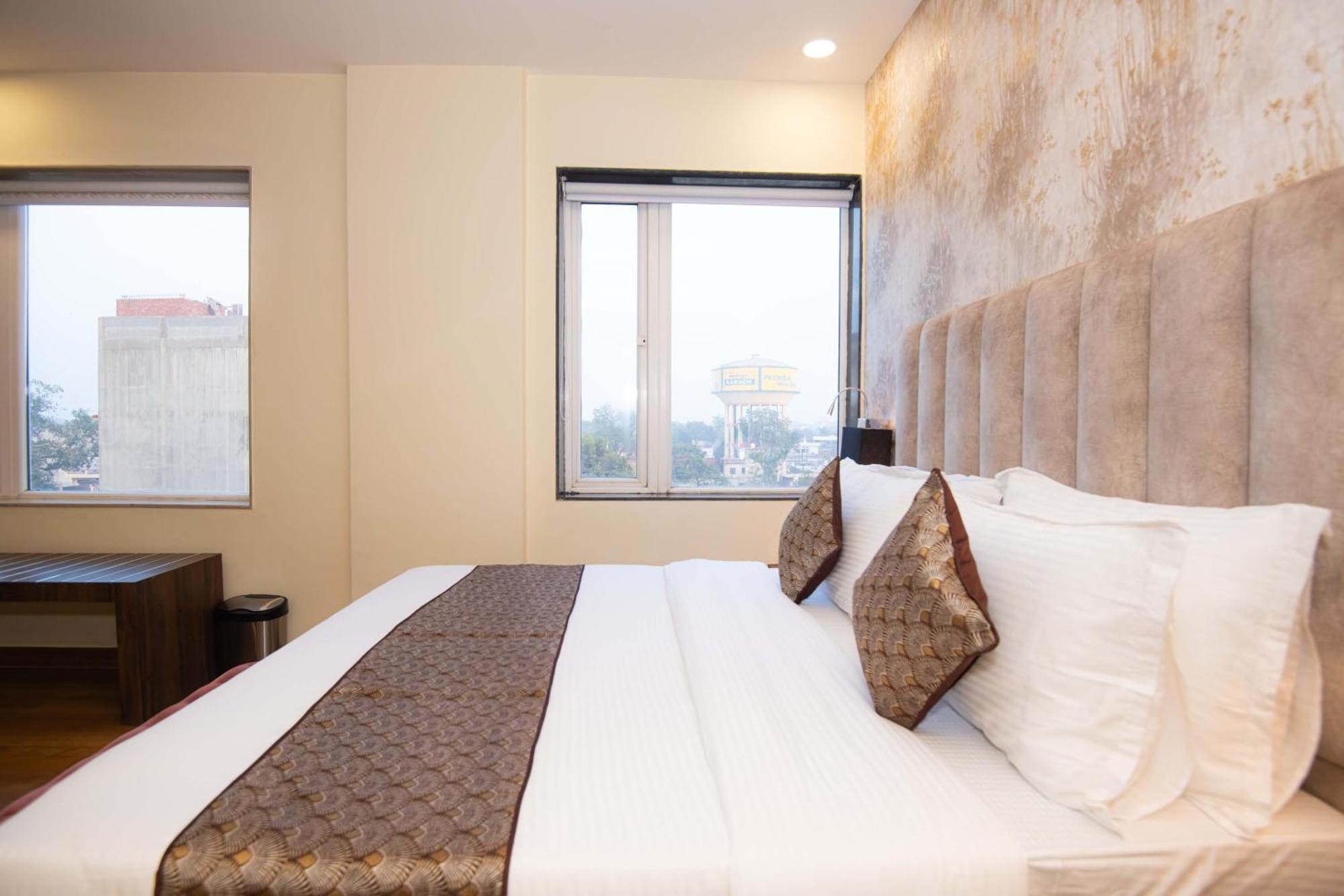 Hotel Avadh Classio Near By Ram Mandir Faizābād Eksteriør billede
